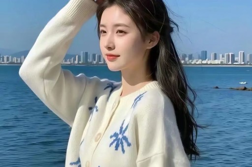 韩国女星Jennie耍大牌事件后《时代》红毯争艳直角肩再成亮点